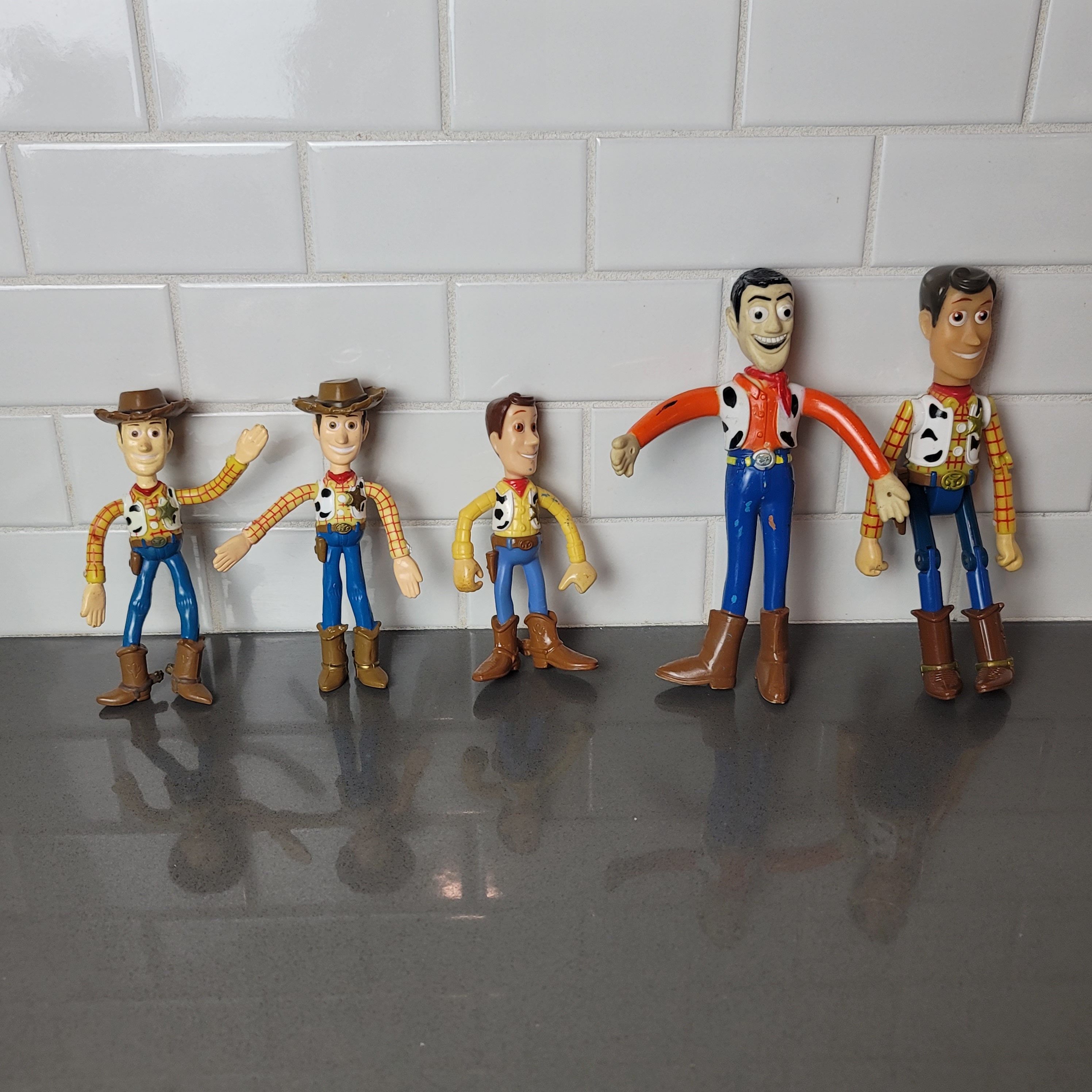 Woody Parlant Français / Figurine Poupée Jouet Toy Story 40 cm