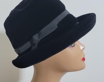 Sombrero fedora negro vintage de fieltro de lana de 22 pulgadas