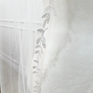 Olivia Leaf Edge Veil - Boho Veil - Unique Wedding Veil with Organic Leaf Trim - Fingertip & Cathedral Length Veil for Outdoor Fall Weddings