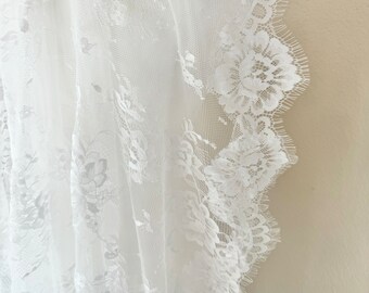 Vintage Lace Wedding Veil - Cathedral Length Bridal Veil with Lace Edging - Antique Inspired Mantilla Wedding Veil - Chantilly Lace Veil