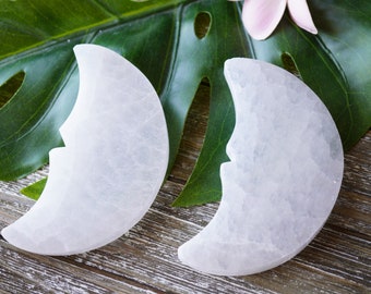 White Selenite Crescent Moon Crystal Charging Plate with facial profile 4" - Home & Alter Decor, Spiritual Healing, Inner Peace, Cleansing