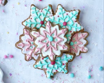 Faux gingerbread snowflake cookies | fake bake | tiered trays | gingerbread man