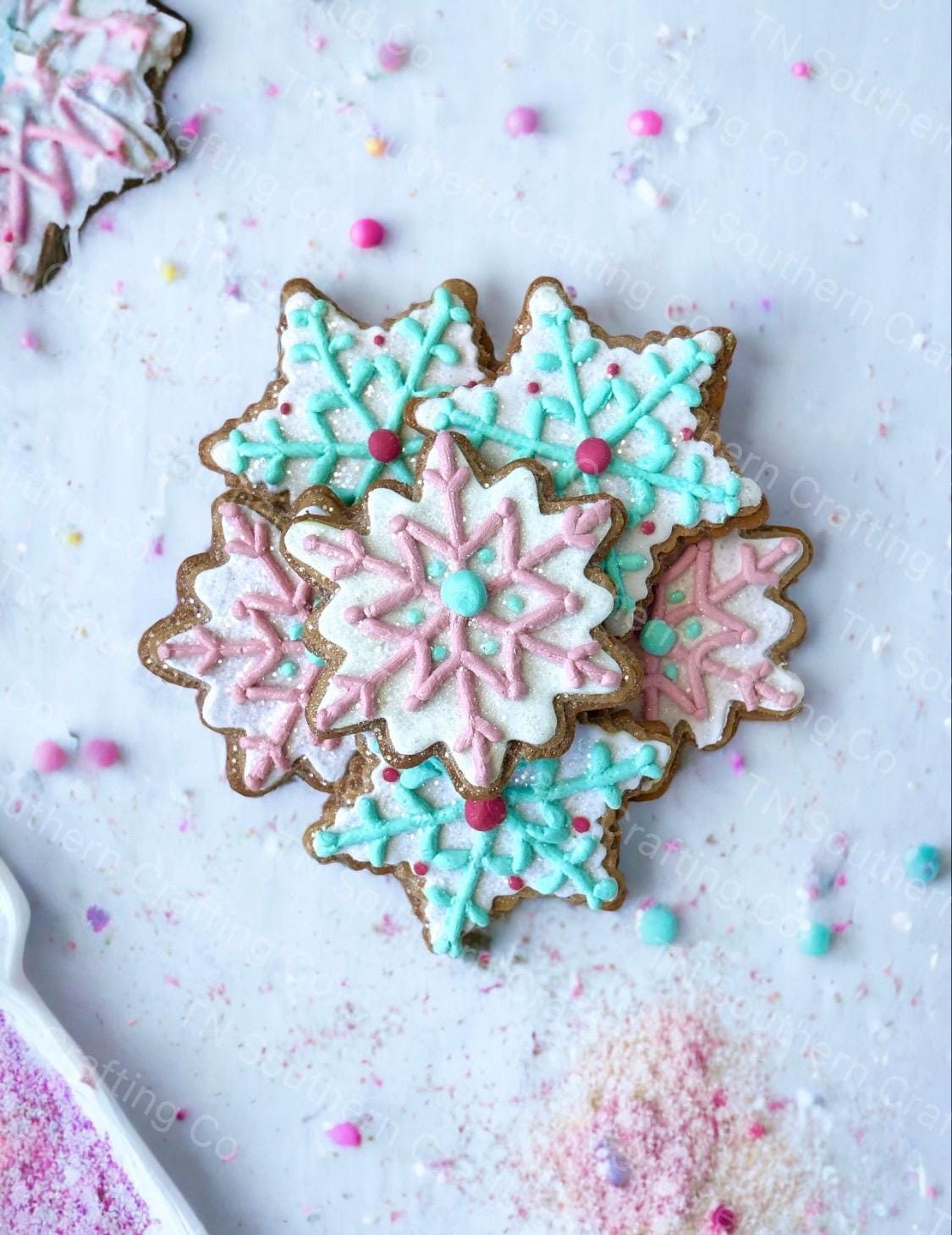 Faux gingerbread snowflake cookies | fake bake | tiered trays | gingerbread man