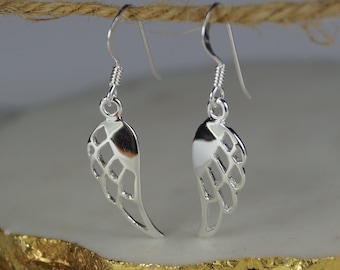 Orecchini pendenti in argento sterling con ali d'angelo, design traforato