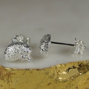 Igel Ohrstecker, 9 mm Sterling Silber Igel Ohrstecker.