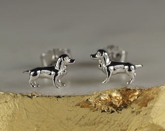 Boucles d'oreilles teckel en argent sterling, puces d'oreilles chien saucisse, boucles d'oreilles chien en argent.