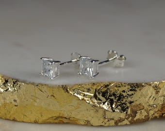 Ohrstecker aus Sterlingsilber im Prinzessschliff mit Zirkonia, 4 mm quadratischer simulierter Diamant