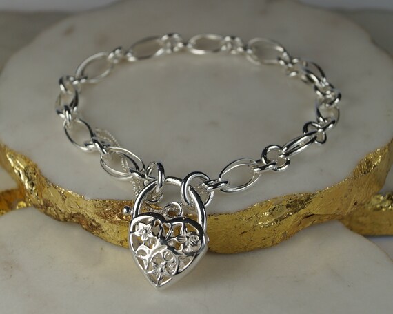 Bracelet Plaqué Or Large Avec Cadenas Et Charme - Longueur 19-20 Cm, Style Sécurisé, Occasion Superbe état