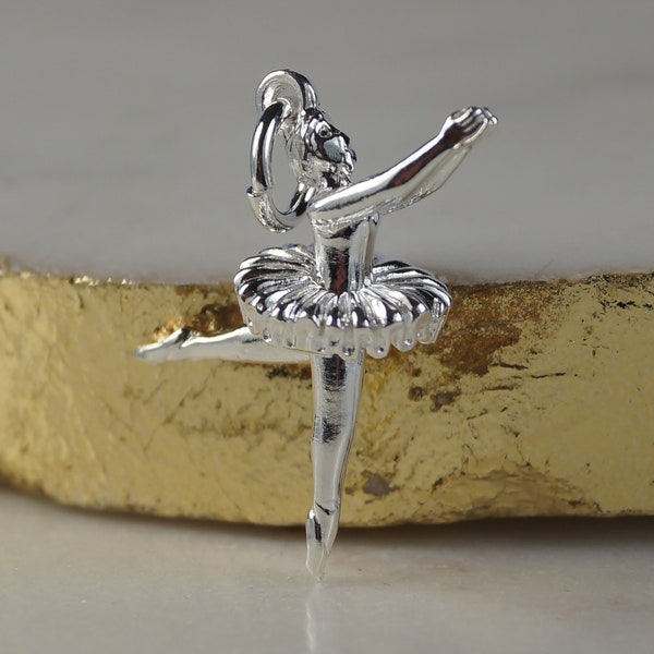 Charm ballerine en argent, breloque en argent sterling, breloque de ballet en argent sterling, jupe rotative, breloque ballerine, breloque de ballet.