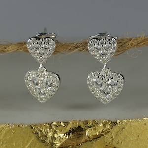 Sprankelende hangoorbellen, sterlingzilveren hart hangoorbellen, oorbellen met zirkonia&#39;s.
