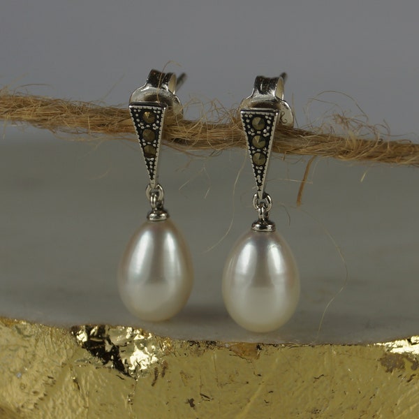 Marcasite Silver Earrings. Pearl Earrings. Silver Drop Earrings. Freshwater pearl and Marcasite Earrings. Marcasite Art Deco Earrings.