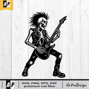 Op de afbeelding: Zwart-wit illustratie van een skelet dat een elektrische gitaar bespeelt. Het skelet heeft een hanenkam en draagt een leren jas en een gescheurde jeans. De afbeelding bevat de tekst "SVG, PNG, EPS, DXF premium cut files" en het logo "Ar ProDesign".