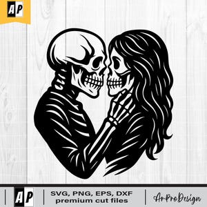 Puede incluir: Ilustración en blanco y negro de dos esqueletos abrazándose, con sus rostros juntos. El esqueleto de la derecha tiene pelo largo. La imagen incluye el texto "SVG, PNG, EPS, DXF premium cut files" y el logotipo "ArProDesign".