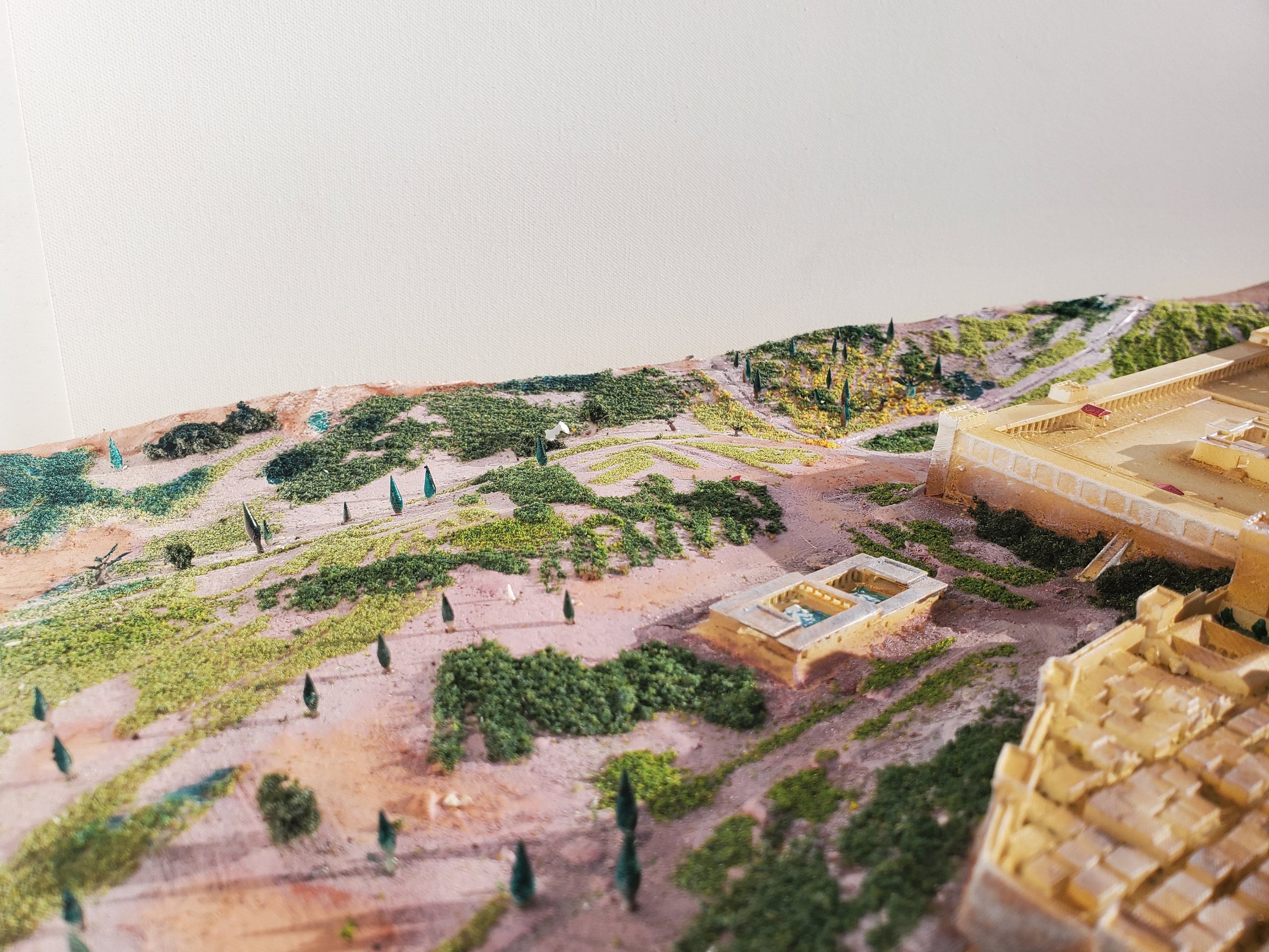 model-of-jerusalem-at-the-time-of-jesus-1st-century-jerusalem-20-inches
