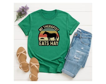 Min terapeut äter hö-t-shirt | Hästälskare-gåva | Ridtröja | Rolig hästtröja | Topp med bondgårdsdjur | Stallkläder