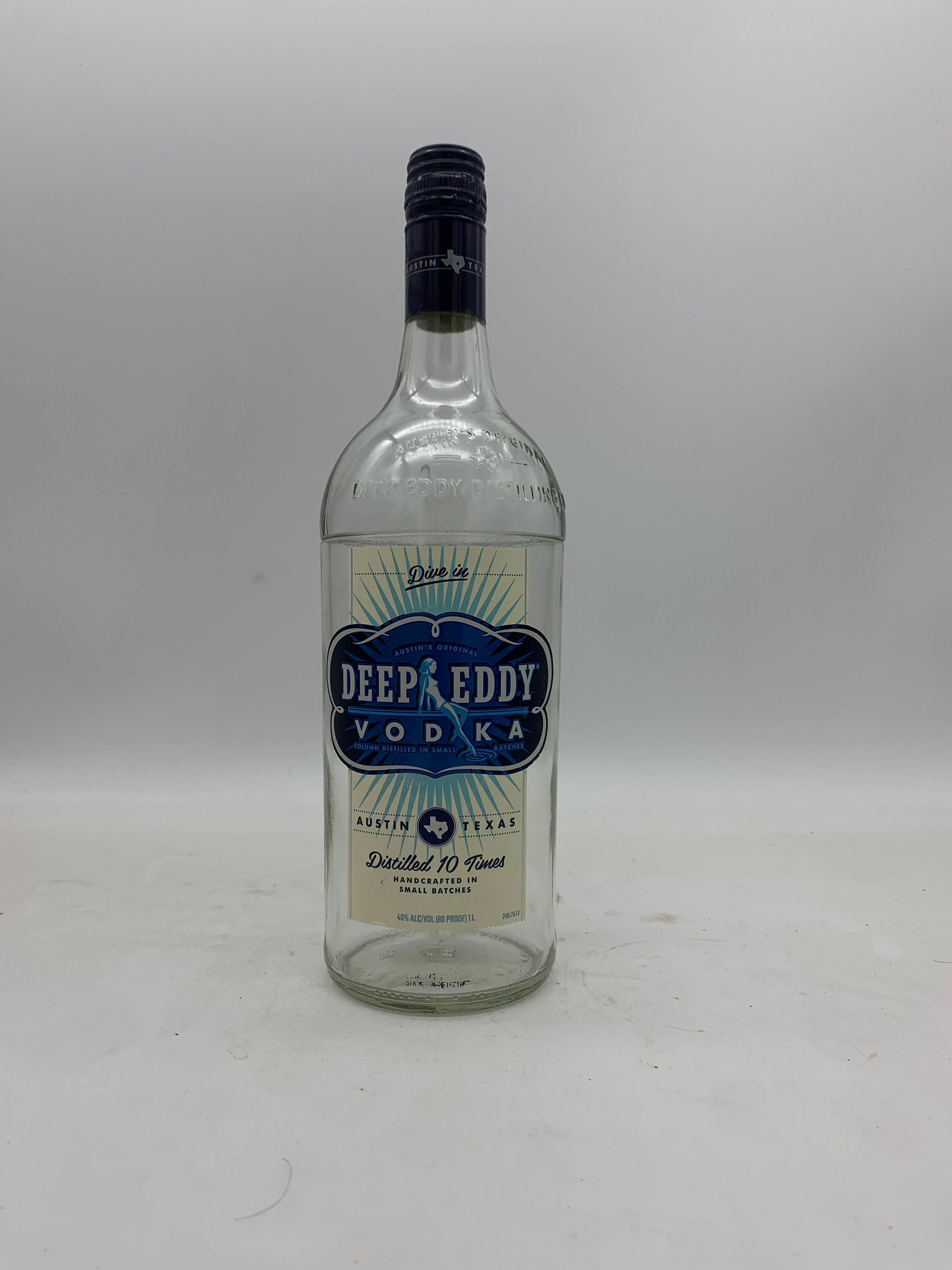 Deep eddy vodka distillery wedding | Honestweddingadvice.com