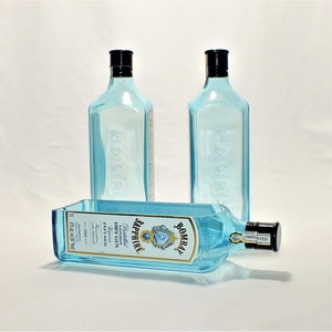 Bombay Sapphire Gin Planter, Bottle Cut Lengthwise, Liquor, Crafts, Serving dish, Indoor Plants, Succulent Glass Terrarium, London Gin