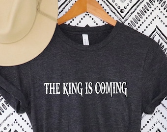 King Is Coming T-Shirt, Christian Apparel, Jesus is King, Minimal Design, Faith Clothing, Christian T-Shirt,Christian Apparel, Jesus is King