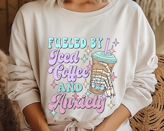 Alimenté par le café glacé et la chemise d'inquiétude, t-shirt de café glacé de maman, t-shirt de chemise d'inquiétude de maman, t-shirt de café glacé et d'inquiétude, t-shirt à la mode d'inquiétude