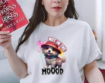 Koszulka „Not In The Mood” w formacie PNG – Zabawna koszulka dla psa w formacie PNG – Koszulka z sarkastycznym cytatem – Uroczy wzór koszulki z motywem szczeniaka – Zabawna koszulka z grafiką – Natychmiastowe pobranie
