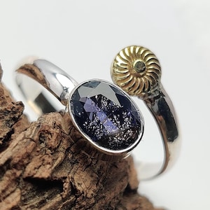 Oval Shape Faceted Blue Iolite Sunstone Ring, 925 Sterling Silver Fire Iolite Sunstone Ring, Gold Plated Flower Adjustable Jewelry for Her