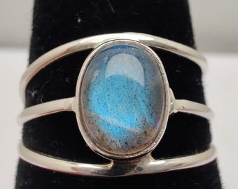 Anel de Labradorita Natural, Anel de Labradorita Azul com Brilho em Prata de Lei 925, Joia com Gema de Labradorita Oval de Alta Qualidade para Ela