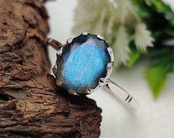 Handmade Sterling Silver Ring Top Quality Blue Flash Labradorite Gemstone, Faceted Oval Cut Silver Ring, Labradorite Statement Silver Ring