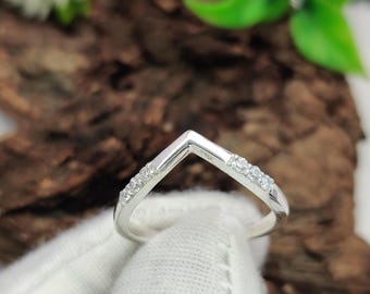 Anel vintage em prata de lei com formato em V, joia minimalista com zircônia, presente para mulheres, anel para uso diário, joia de prata para noivado.