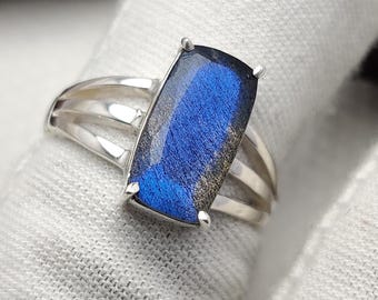 Blue Flashy Labradorite Sterling Silver Ring, Faceted Rectangle Cut Gemstone Ring, Handmade Designer Band Ring, Daily Wear Ring Gift For Her