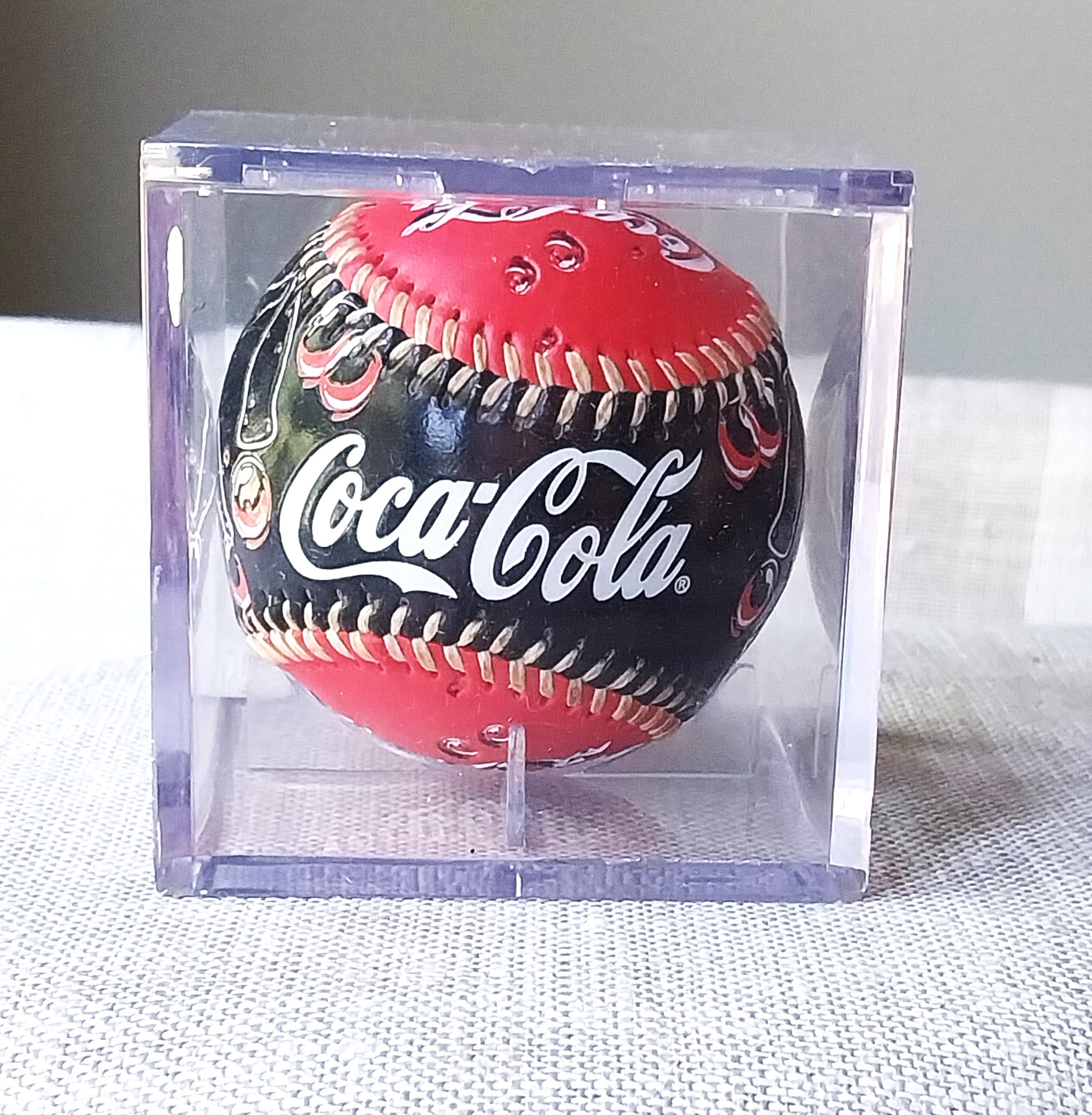 値下げしました！】コカコーラ 野球ボール 記念品 - メルカリ