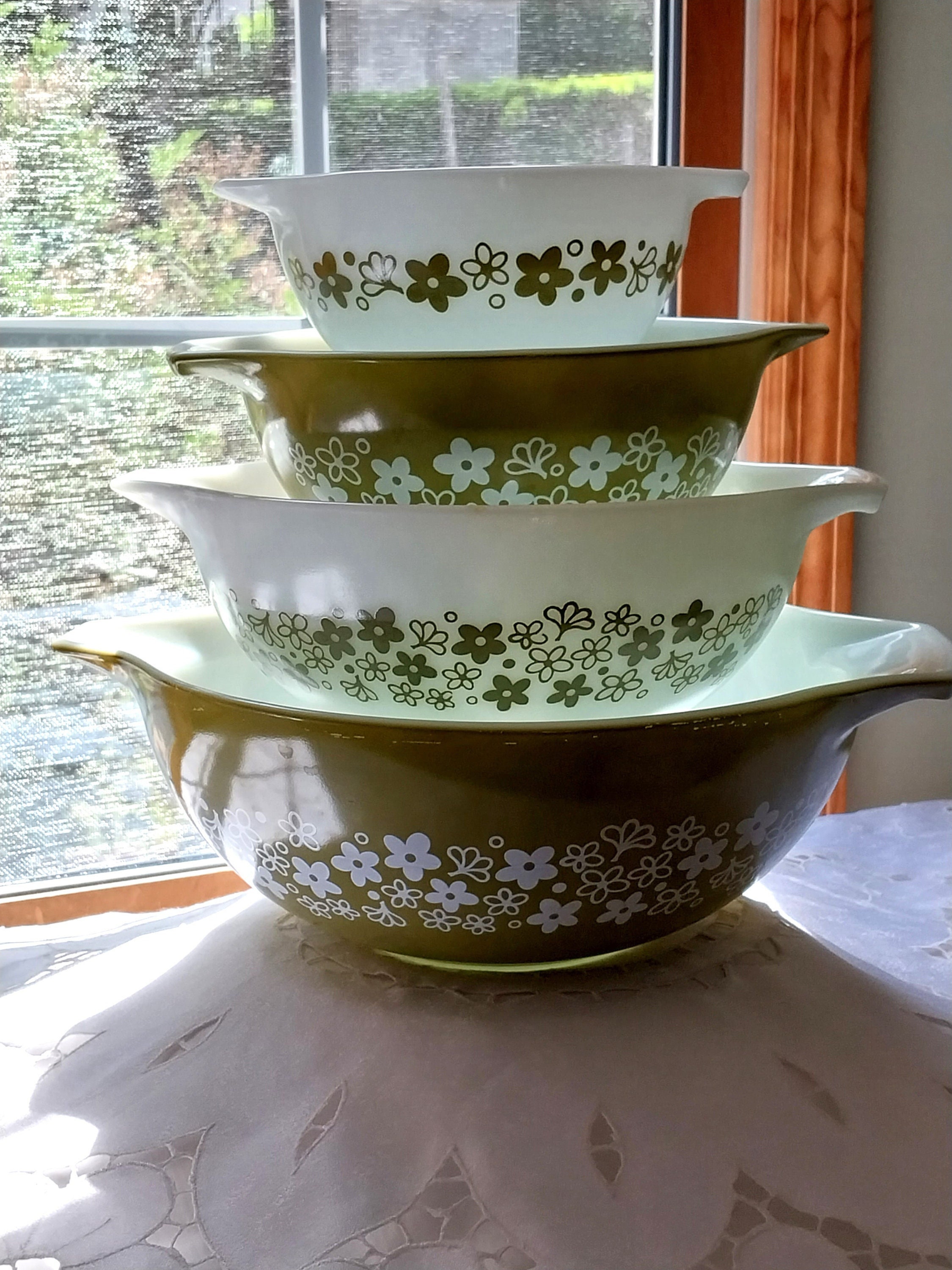 Pyrex Spring Blossom Mixing Nesting Cinderella Bowls Set