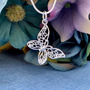 Butterfly necklace, Dainty necklace, gifts for women, graduation gift, Silver necklace, Dainty silver necklace, jewelry, best friend jewelry