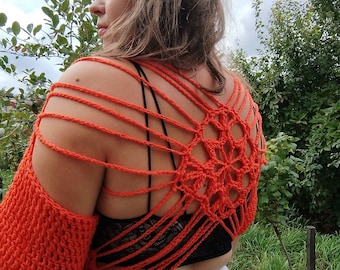 Instrucciones en PDF de crochet para un top único y decorativo que deleitará tus sentidos.