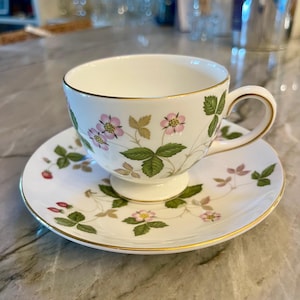 Wedgwood Wild Strawberry - Etsy