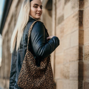 Leoparden Stoffhandtasche Bag Handtasche Leoprint Accessoire Schultertasche Shopper Einkaufstasche Geschenk für Sie Weihnachtsgeschenk