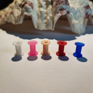Silicone Tunnel Earrings ~ Flesh Tunnels ~ Plugs & Tunnels ~ Available in 4mm - 20mm sizes ~ Price is for 1 Piece