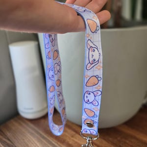 Soft Pastel Blue Bunny Lanyard – Silky Smooth Fabric, Cute Bunny Pattern, Lightweight Badge Holder, Kawaii Gift, Office Accessory