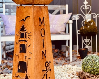 Dekosäule „Leuchtturm Moin“ aus Edelrost – Rostsäule mit Schale & Anker, Schiff   | Garten Deko Metall | maritim | handgefertigt