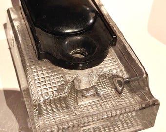 Tinteros - Tintero antiguo de vidrio y baquelita de la década de 1920.