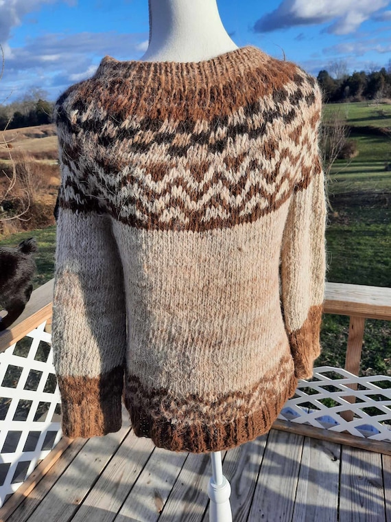 vintage homemade brown and beige knitted pullover… - image 3