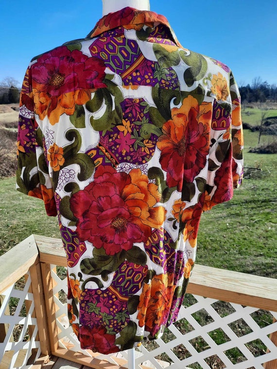 1980s floral vibrant summer spring button up shor… - image 3