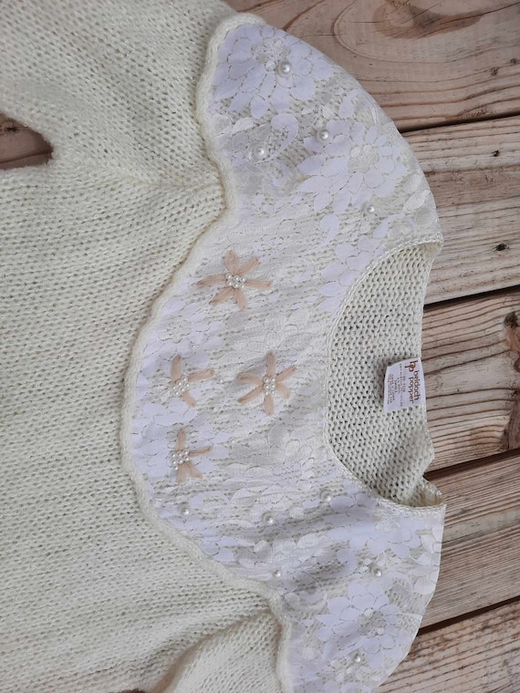 1980s white beige knitted floral lace pullover sw… - image 2