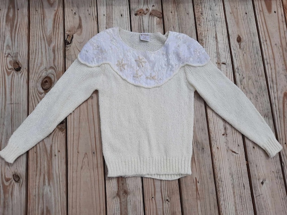 1980s white beige knitted floral lace pullover sw… - image 1