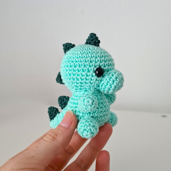 Baby Dino Amigurumi