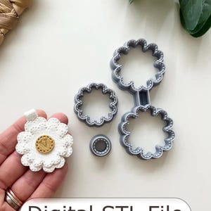 Puede incluir: Un conjunto de cortadores de galletas de plástico gris con forma de flor y una manualidad con forma de flor blanca y beige. El texto "Digital STL File" se muestra en la imagen. Los cortadores son de varios tamaños.