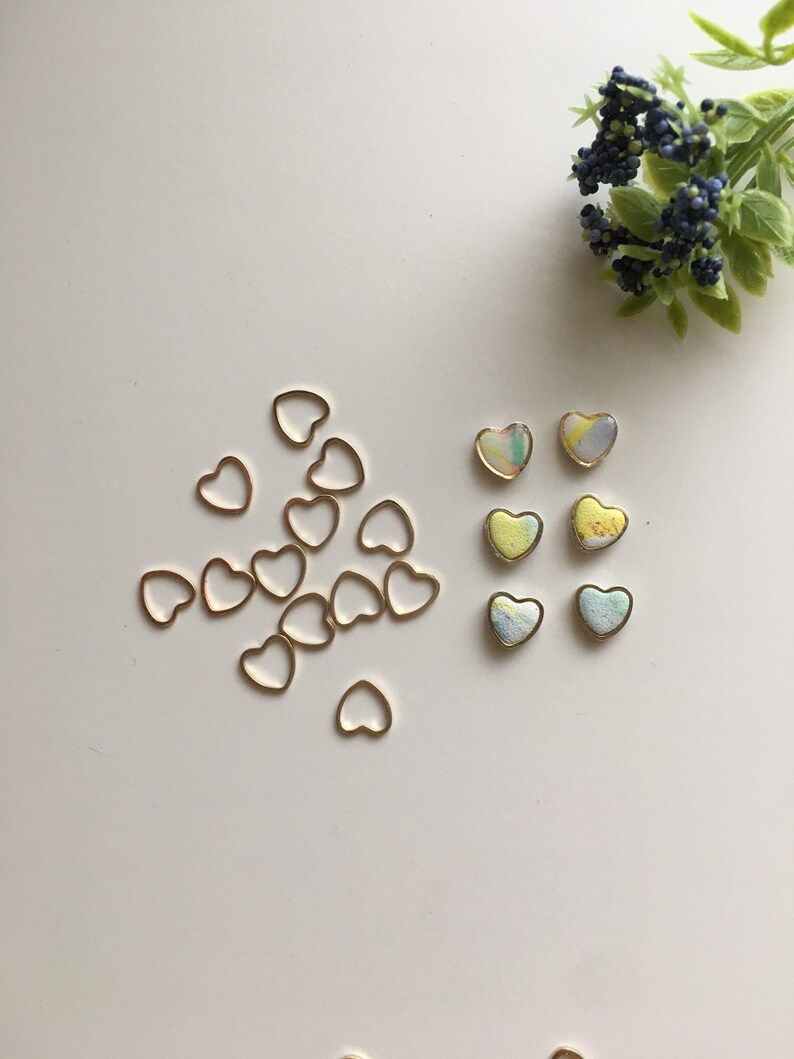 Heart Brass Charm 2 2pcsDaisy Polymer Clay EarringsStatement EarringsFloralEmbossedHandmadeLightweight image 4