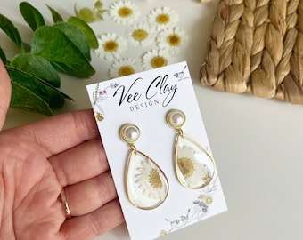 Half DaisyTeardrop Earrings Polymer Clay⎟Botanical Earrings⎟Polymer Clay Earrings⎟Statement Earrings⎟Floral⎟Handmade⎟Lightweight