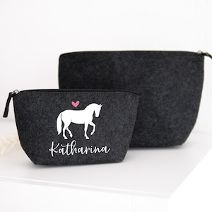 Tasche Filz "Wunschtext" personalisiert in Anthrazit | "Pferd #1" | 2 Größen | Geschenk, Geburtstag, Kulturbeutel, Pferd, Pferdemädchen