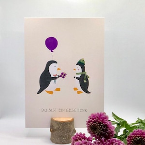 Cartão postal "Você é um presente" | Pinguins | Aniversário