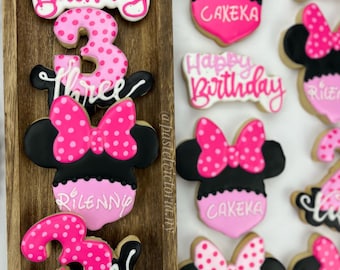 Minnie Mouse sugar cookies
